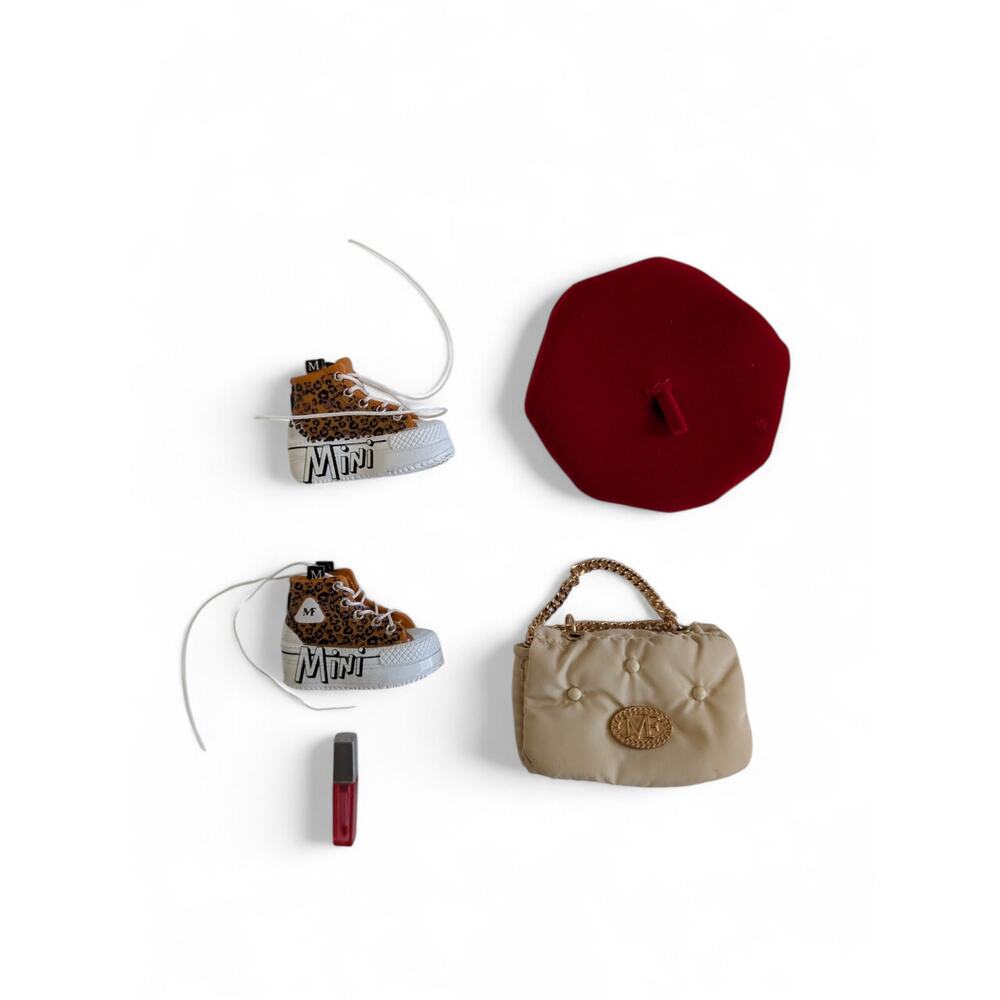 Zuru Mini Brands Fashion Series 4 Beige Bag Red Hat Leopard Platform Sneakers